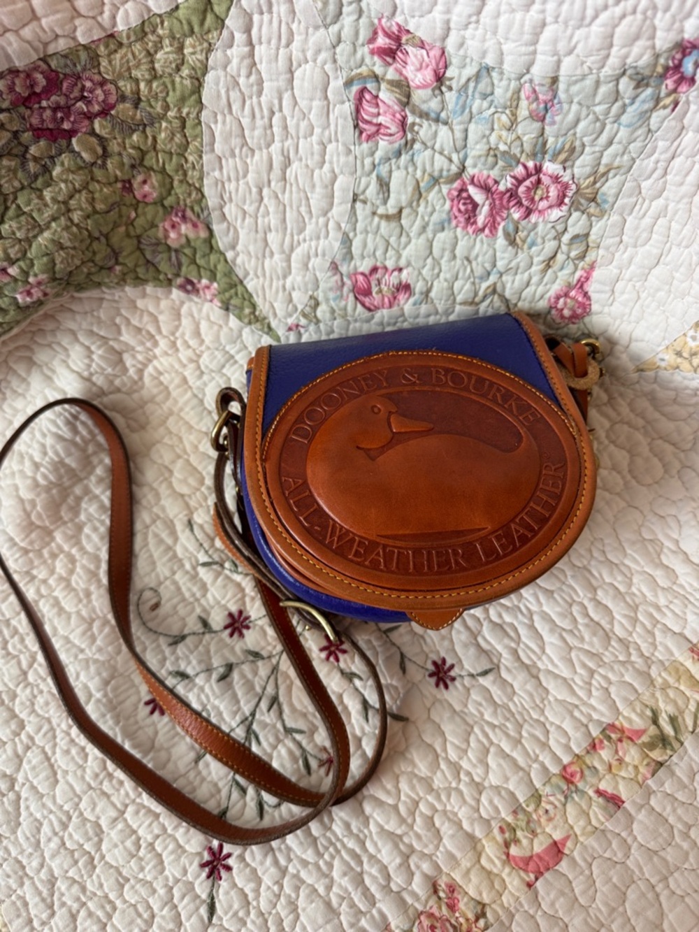 Vintage Dooney & Bourke Indigo Big Duck Crossbody Saddle Bag - Picture 10 of 11